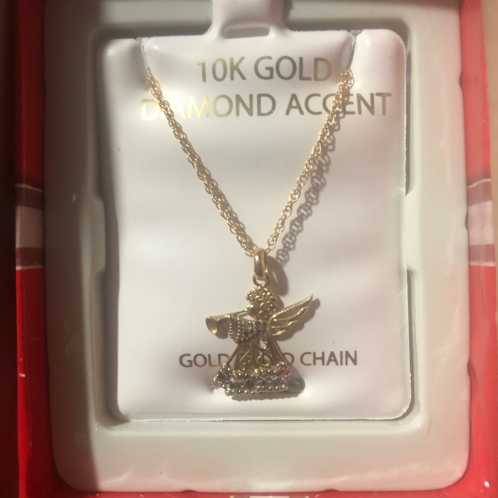 7 Diamonds Gold Angel Pendant Necklace